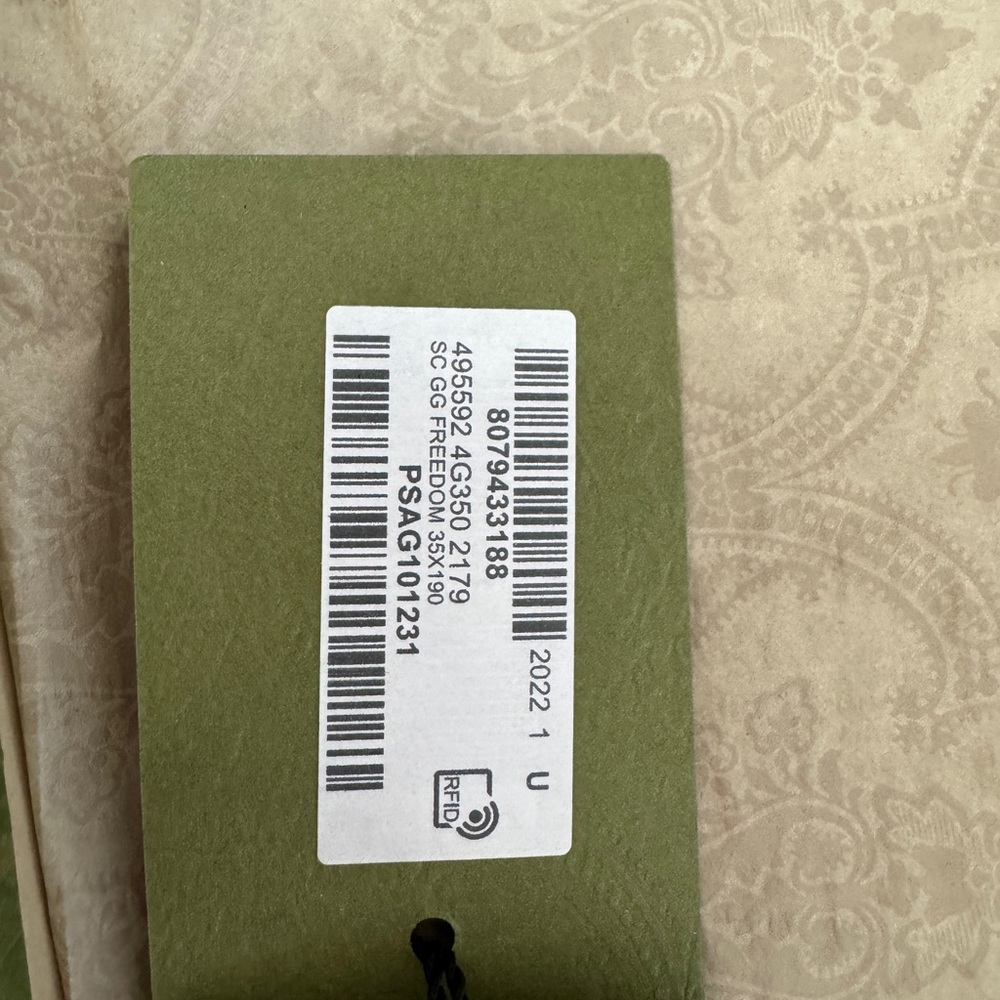 Gucci Scard GG Freedom 35x190. Brand new with tags - Picture 2 of 6